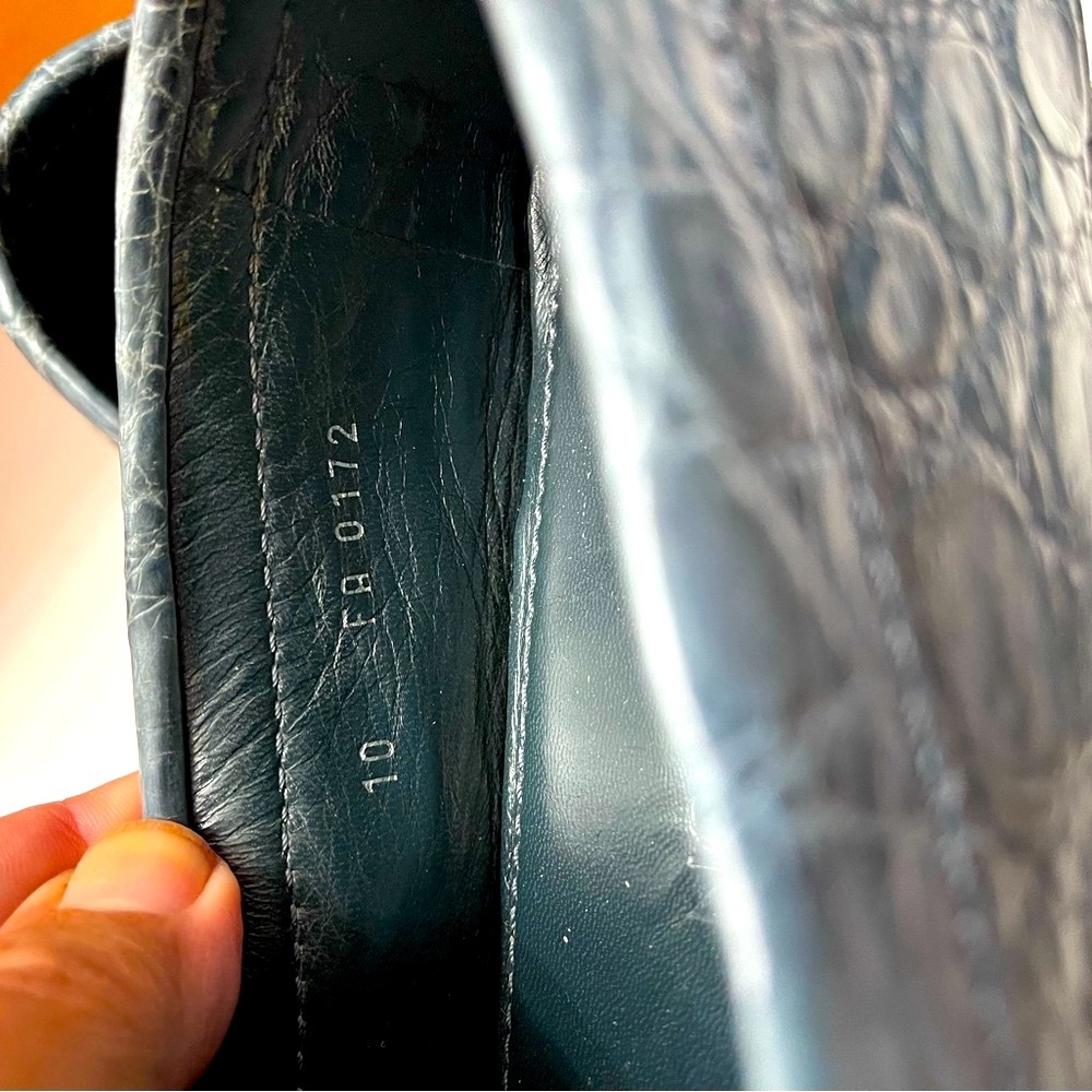 Louis Vuitton Blue Crocodile leather skin Loafers - Picture 7 of 7